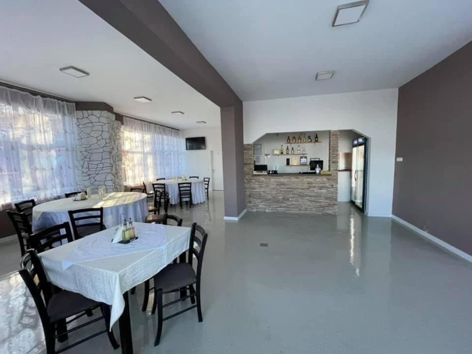 Guest House Zoreni Mociu Ngoại thất bức ảnh